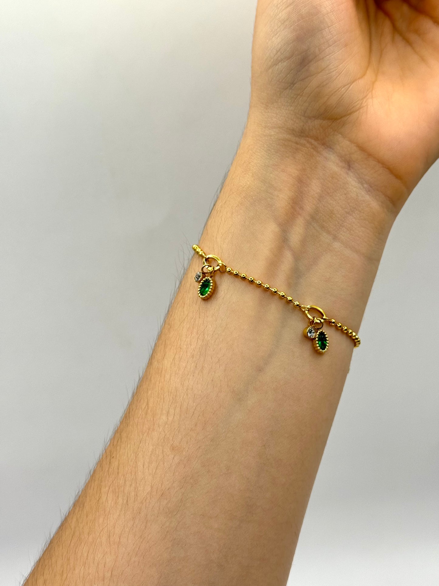 PULSERA BALINES CON DIJE VERDE