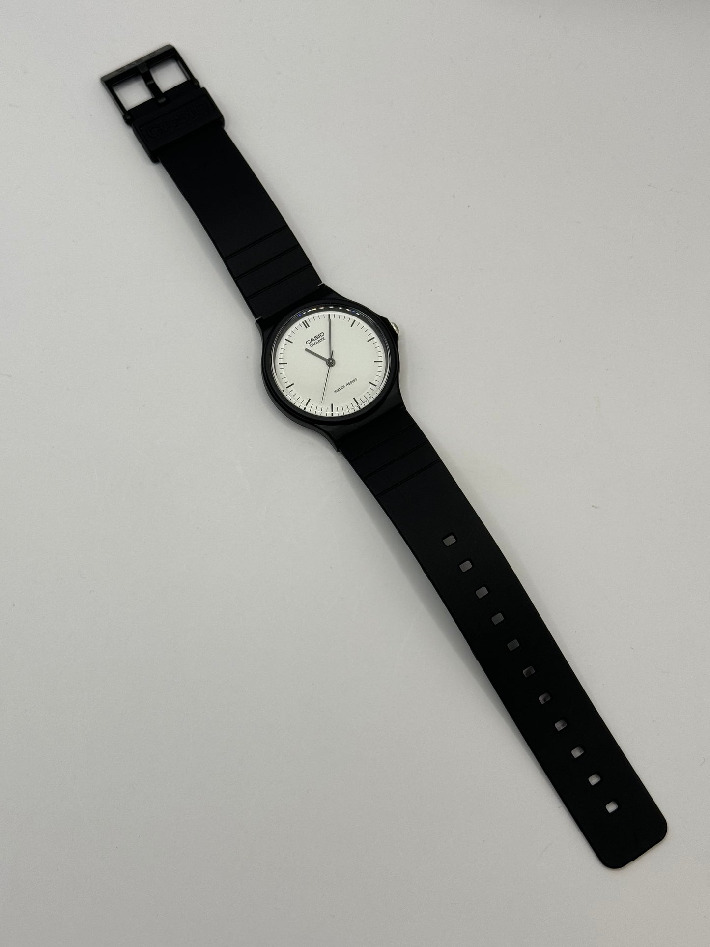 RELOJ CASIO MQ BLANCO/RESINA