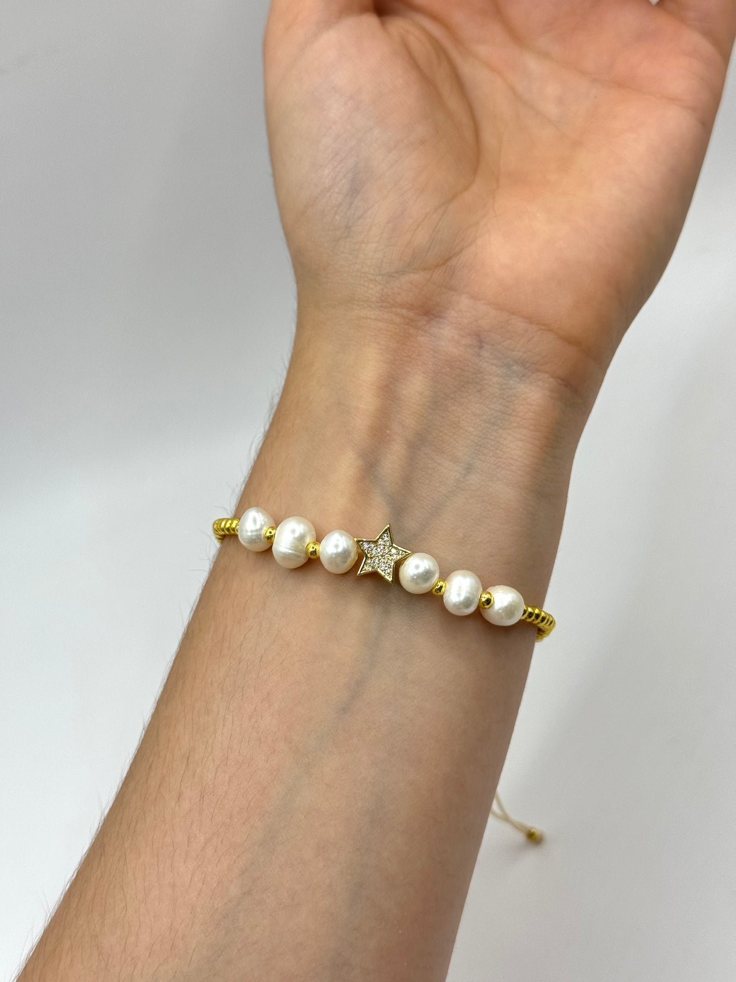 PULSERA DIJE ESTRELLA CON PERLAS
