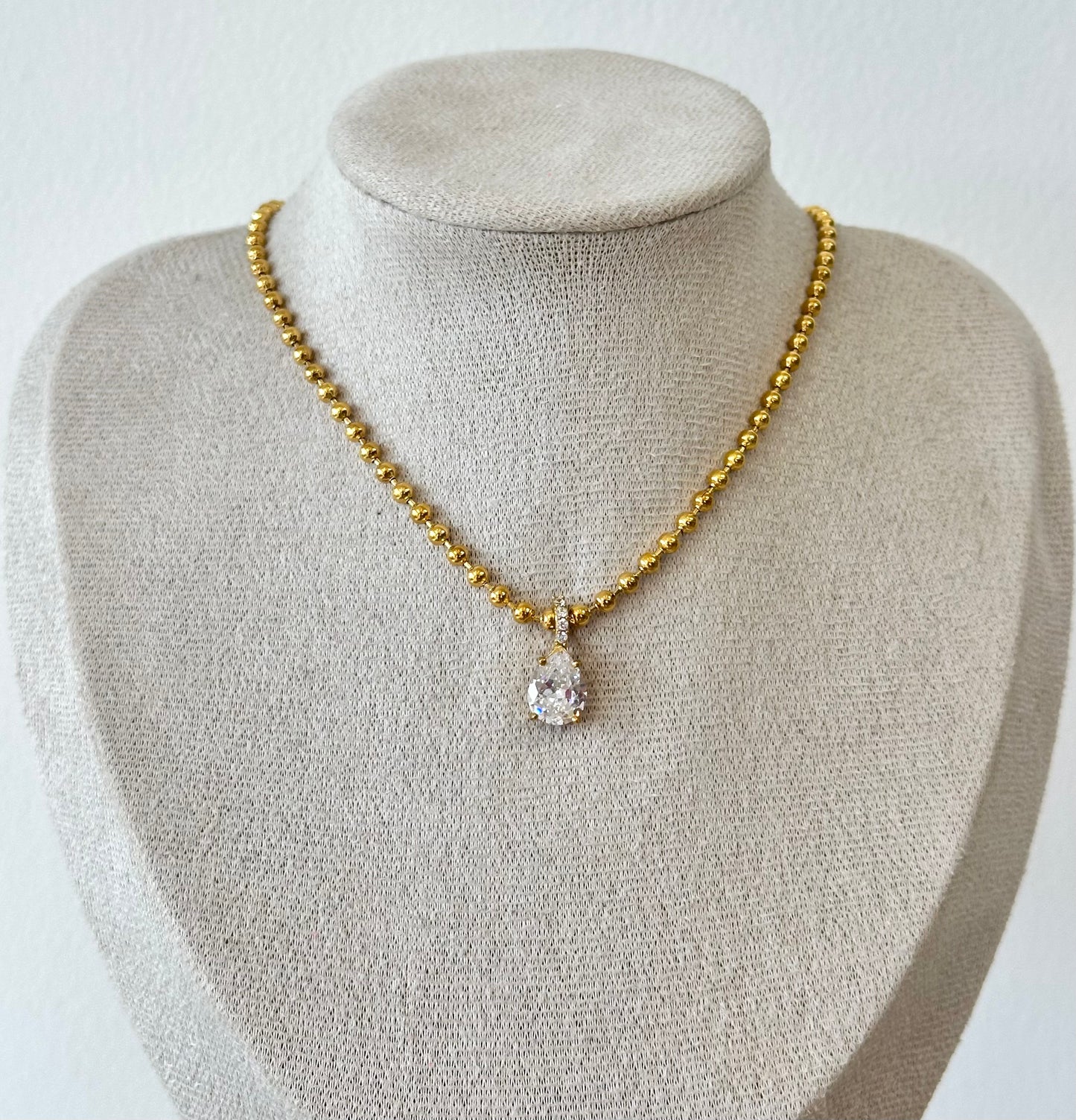 CADENA BALINES + DIJE BRILLANTE