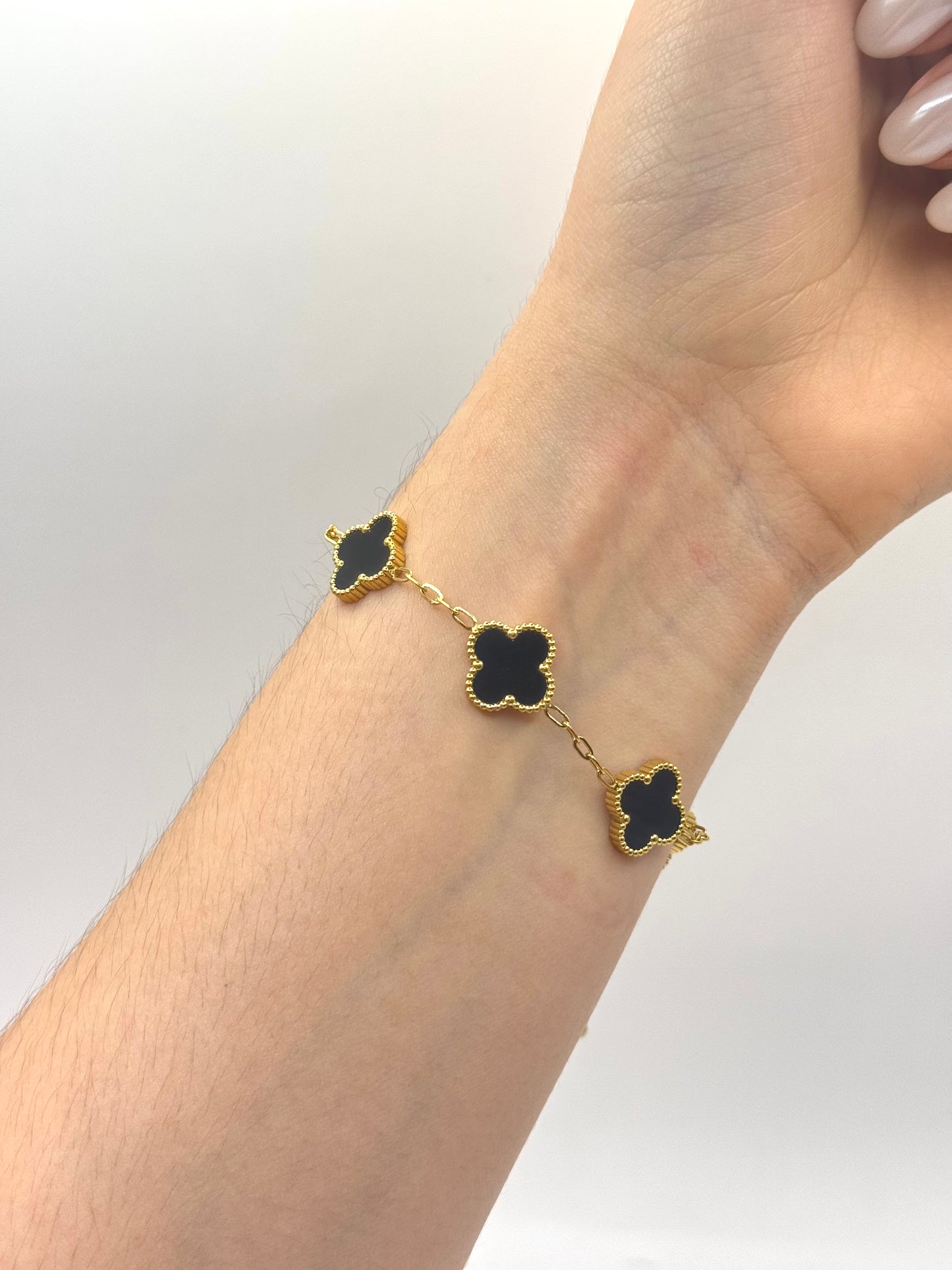 PULSERA TRÉBOL NEGRO