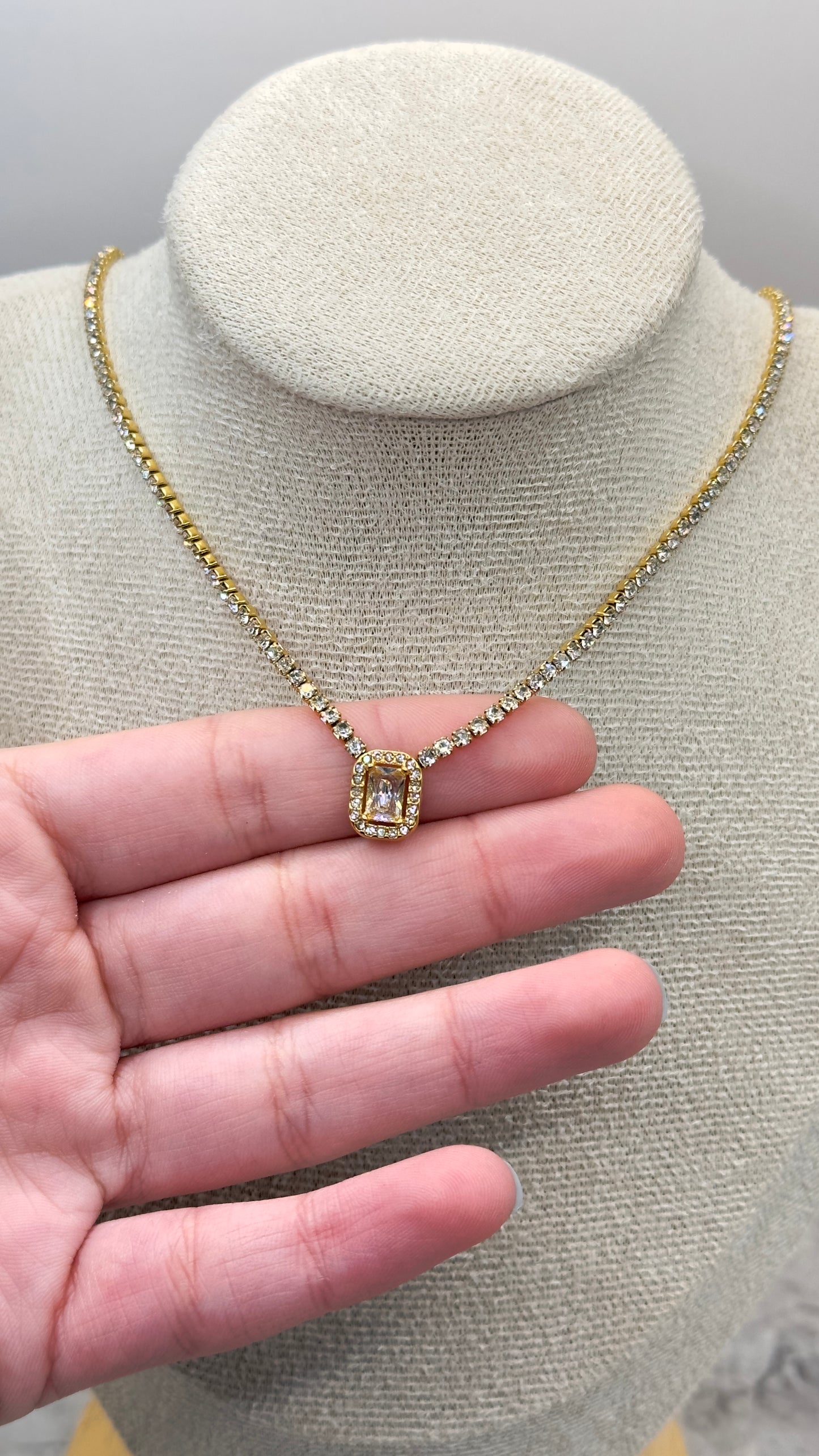 COLLAR PIEDRA ZIRCONIAS BRILLANTES