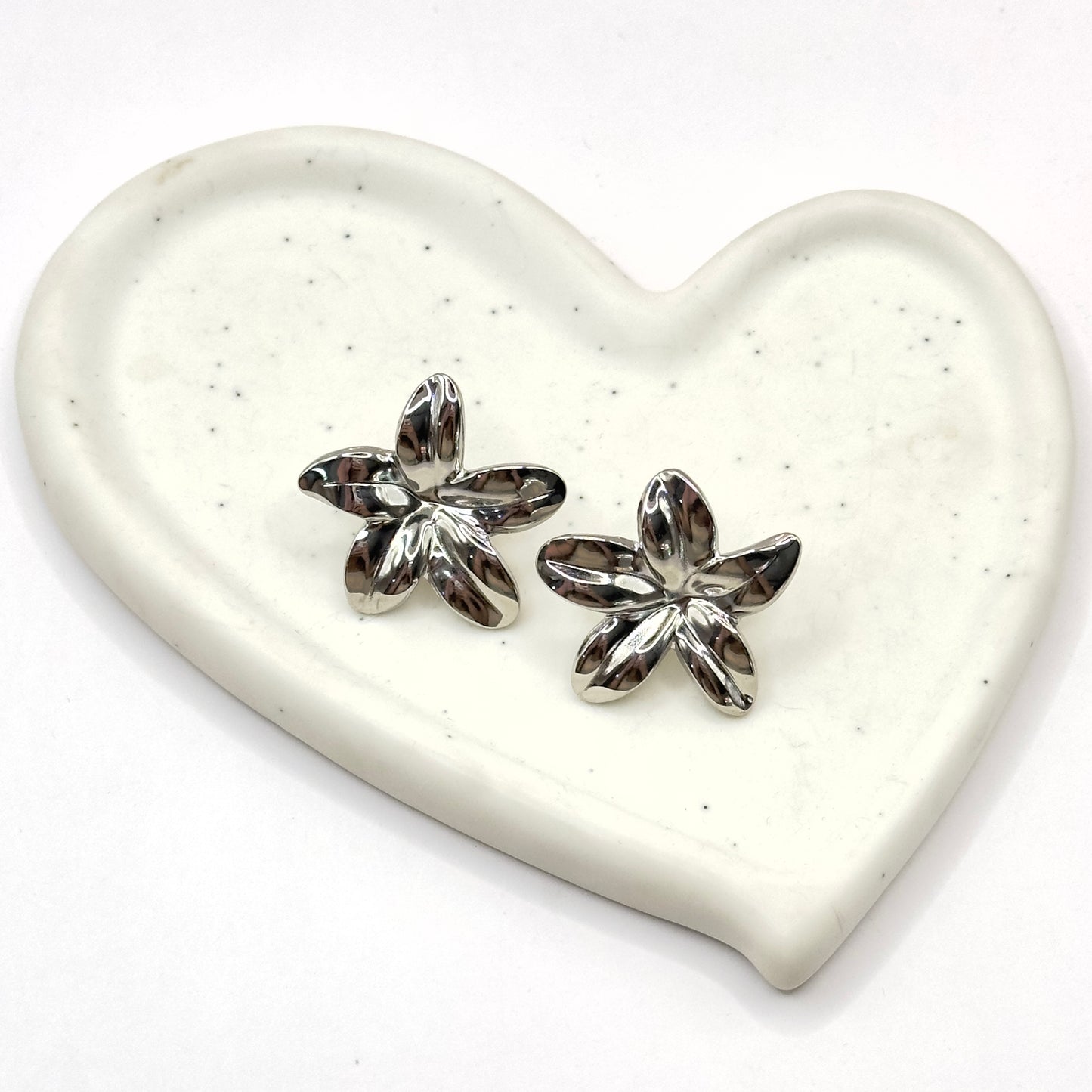 ARETE FLOR PLATEADA