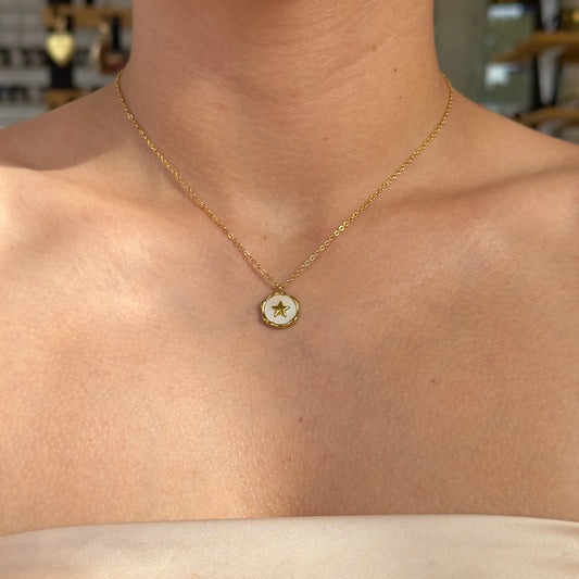 COLLAR ESTRELLA MADRE PERLA