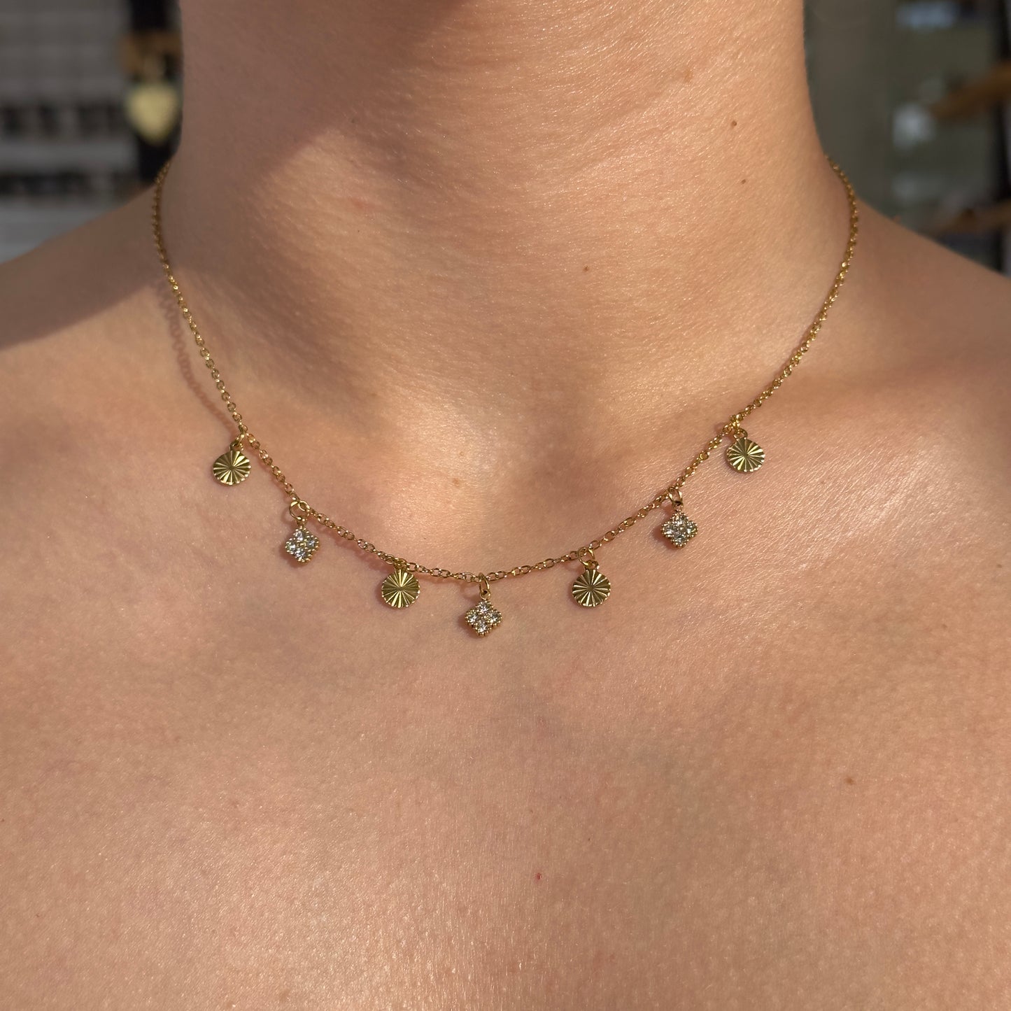 COLLAR DIJES COLGANTES