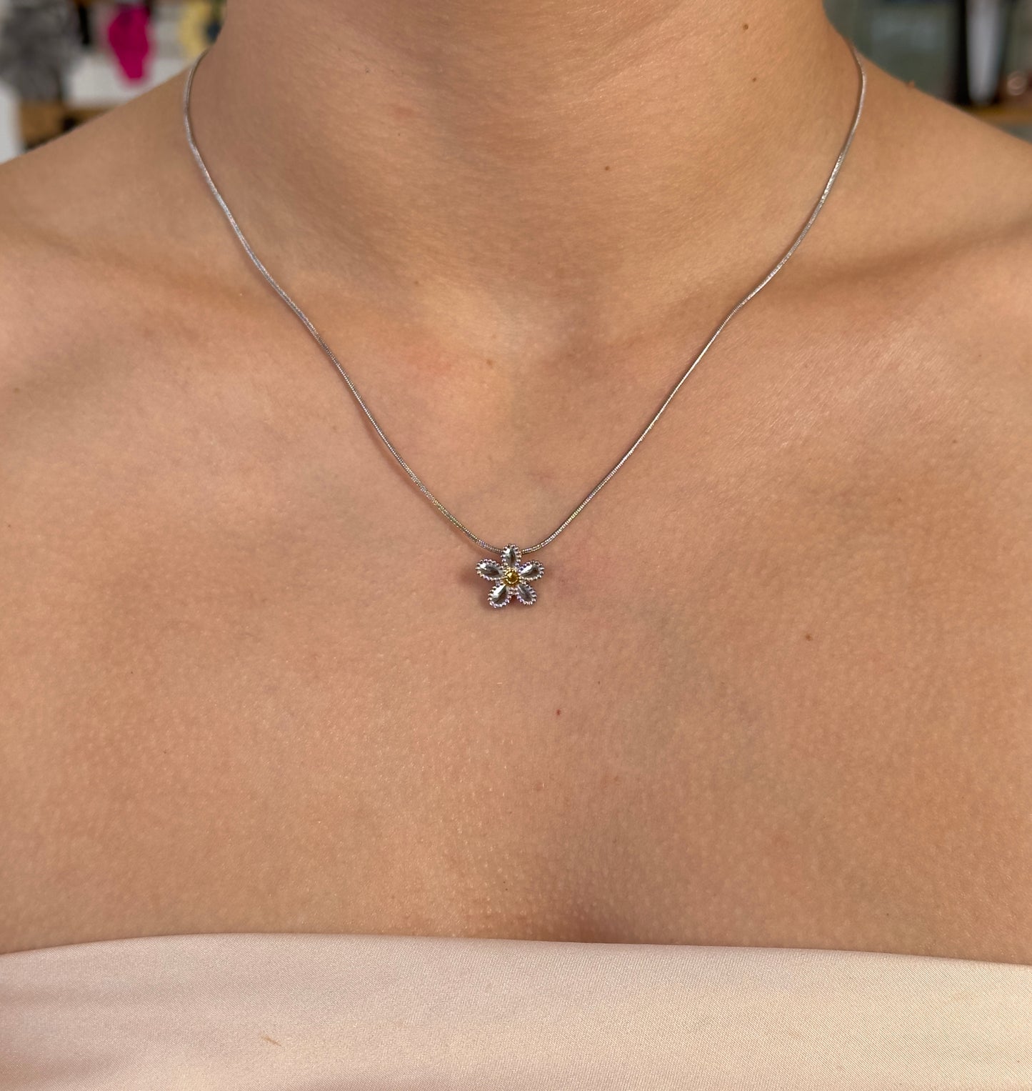 COLLAR FLOR BICOLOR